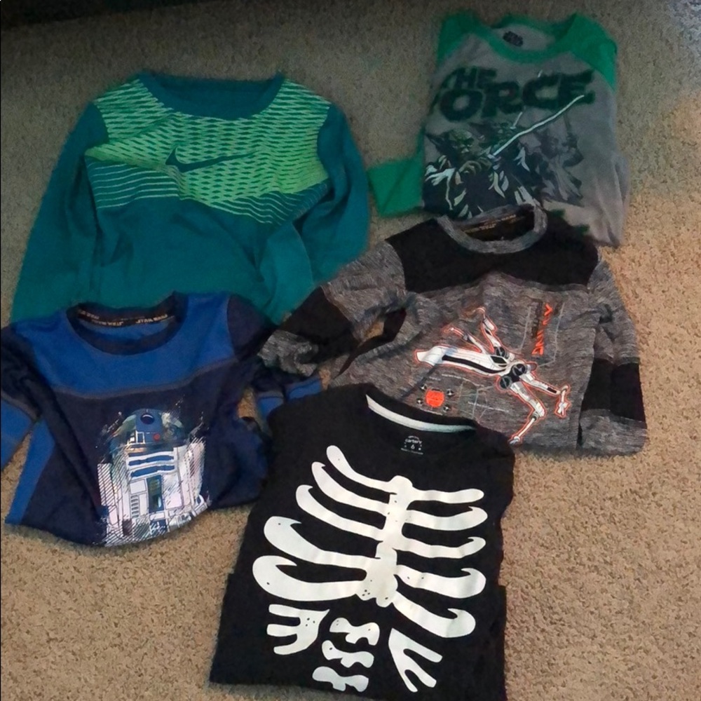 Lot of boys long sleeve tees size 5/6